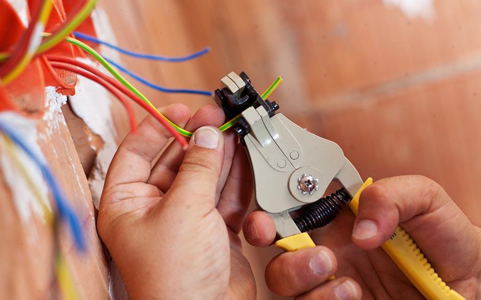 cherche électricien pas cher Paris 16